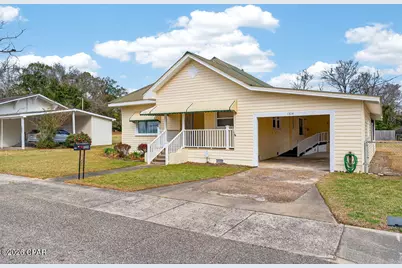 1314 Coggin Avenue, Chipley, FL 32428 - Photo 1