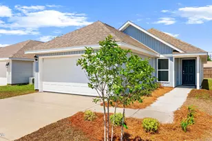 8401 Pk Pl Dr, Panama City, FL 32404 - Photo 1