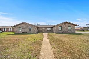 151 Derby Woods Dr, Lynn Haven, FL 32444 - Photo 1