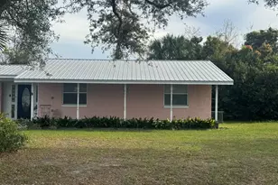 2406 Sewanee St, Lynn Haven, FL 32444 - Photo 1