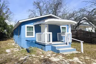 825 E 11th Ct, Panama City, FL 32401 - Photo 1