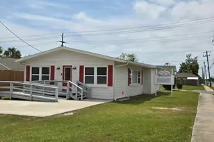 215 W 11th St, Panama City, FL 32401 - Photo 1