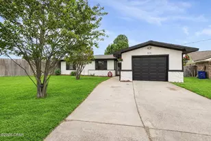 824 Jeremy Ln, Panama City, FL 32405 - Photo 1