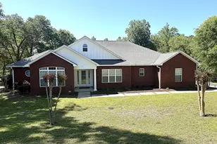 4667 River Dr, Marianna, FL 32446 - Photo 1