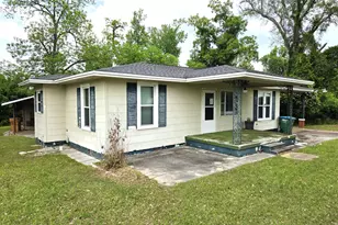 4166 Baltzell St, Marianna, FL 32446 - Photo 1