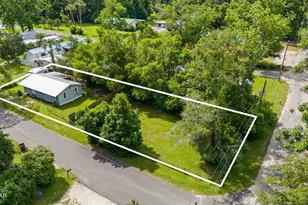 947 11th Ave, Graceville, FL 32440 - Photo 1