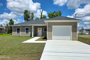 635 N 11th St, Panama City, FL 32404 - Photo 1