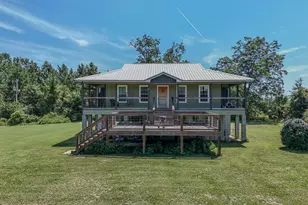 2156 Bethlehem Rd, Cottondale, FL 32431 - Photo 1