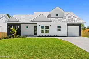 229 Lullwater Dr, Panama City Beach, FL 32413 - Photo 1