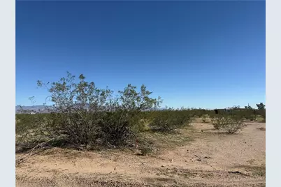 2001 S Cordes Road, Golden Valley, AZ 86413 - Photo 13