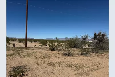 2001 S Cordes Road, Golden Valley, AZ 86413 - Photo 13