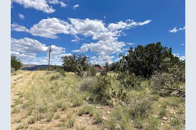 863 N Dominion Drive, Seligman, AZ 86337 - Photo 1