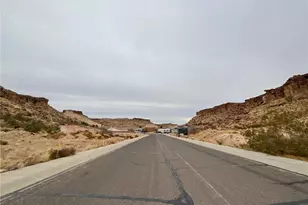 303-25-015 Country Club Dr, Kingman, AZ 86401 - Photo 1