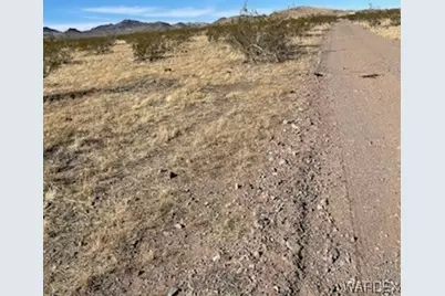 4649 N Glenbar Road, Golden Valley, AZ 86413 - Photo 3