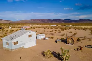 11322 W Broken Bow Dr, White Hills, AZ 86445 - Photo 1