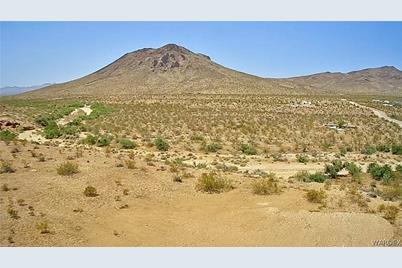 6745 N Glen Canyon Road, Golden Valley, AZ 86413 - Photo 1