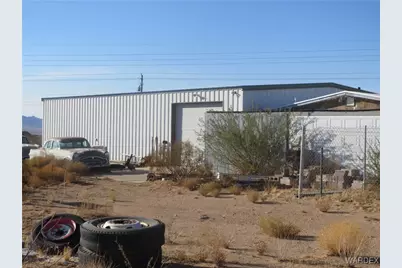 14501 Canyon Drive, Dolan Springs, AZ 86441 - Photo 11