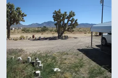 14501 Canyon Drive, Dolan Springs, AZ 86441 - Photo 19