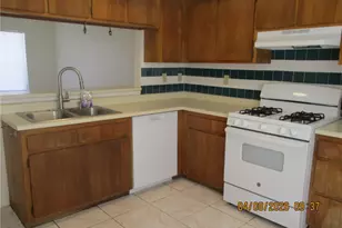 831 Baseline Dr, Bullhead City, AZ 86442 - Photo 5