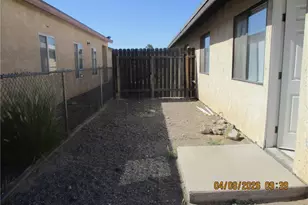 831 Baseline Dr, Bullhead City, AZ 86442 - Photo 11