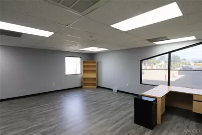 1225 Hancock Road #300, Bullhead City, AZ 86442 - Photo 5