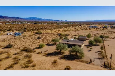 5076 W Roundup Drive, Golden Valley, AZ 86413 - Photo 31