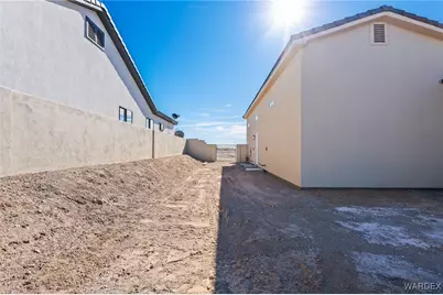 2439 E Calle Sevilla, Fort Mohave, AZ 86426 - Photo 69