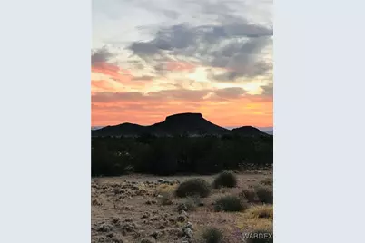 3437 E Cowboy Road, Yucca, AZ 86438 - Photo 11