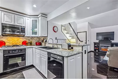 1663 Highway 95 #C12, Bullhead City, AZ 86442 - Photo 9