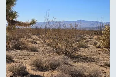 242-08-013 W Crystal Springs Drive, Yucca, AZ 86438 - Photo 5