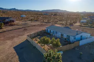 21231 N Red Mountain Dr, White Hills, AZ 86445 - Photo 11