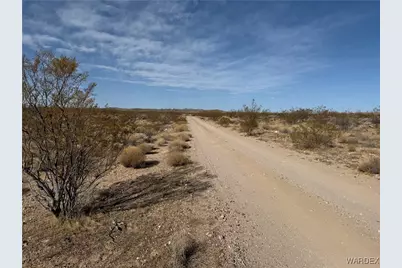 351-13-006 W Gateway Acres Road, Dolan Springs, AZ 86441 - Photo 1