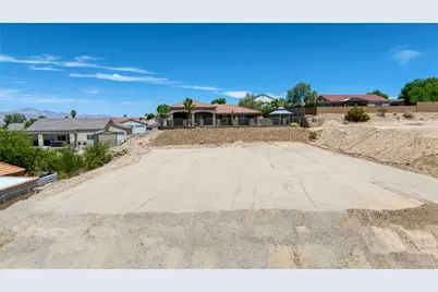 2035 E Primavera Bay, Fort Mohave, AZ 86426 - Photo 3