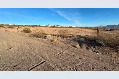 735 E Vulcan Drive, Meadview, AZ 86444 - Photo 7