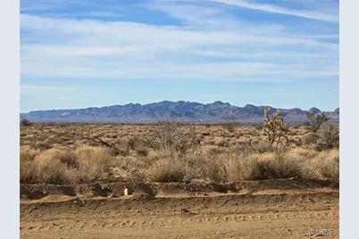 6057 Kit Drive, Golden Valley, AZ 86413 - Photo 9