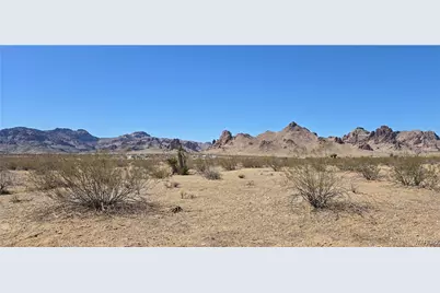 2853 S Yaqui Road, Golden Valley, AZ 86413 - Photo 3