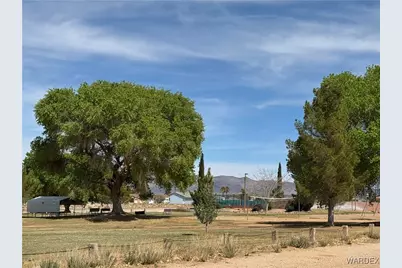 7056 Superstition Drive, Kingman, AZ 86401 - Photo 9