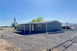 1326 Agate Ave, Bullhead City, AZ 86442 - Photo 3