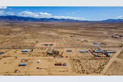 8980 W Mission Lane, Dolan Springs, AZ 86441 - Photo 35