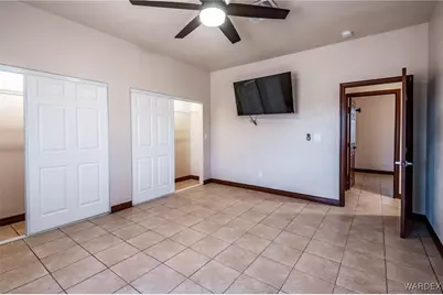 8980 W Mission Lane, Dolan Springs, AZ 86441 - Photo 17