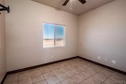 8980 W Mission Lane, Dolan Springs, AZ 86441 - Photo 13
