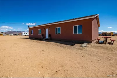 8980 W Mission Lane, Dolan Springs, AZ 86441 - Photo 23