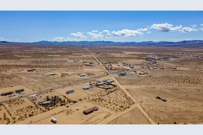 8980 W Mission Lane, Dolan Springs, AZ 86441 - Photo 33