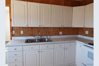 17516 N Ladera Drive, Dolan Springs, AZ 86441 - Photo 33