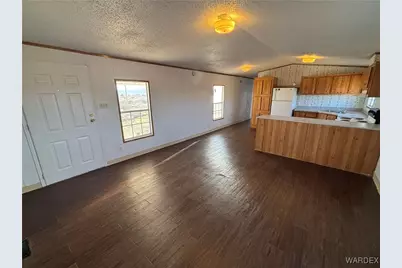 3676 N Avra Road, Golden Valley, AZ 86413 - Photo 9