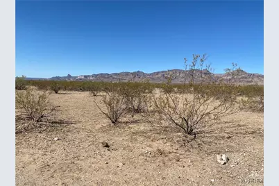 000 W Moenkopi Drive, Golden Valley, AZ 86413 - Photo 1