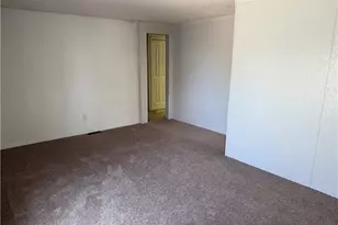 3315 W Gordon Ln, Golden Valley, AZ 86413 - Photo 31