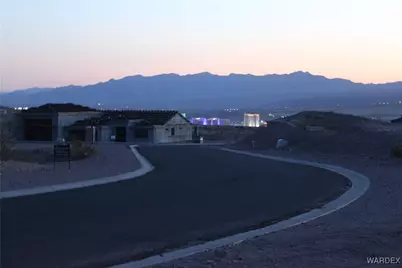 2905 Kolob Canyon, Bullhead City, AZ 86429 - Photo 7