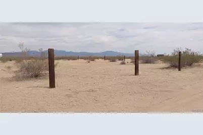 1534 S Glen Canyon Road, Golden Valley, AZ 86413 - Photo 3