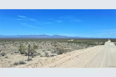 471 W Juniper Drive, Yucca, AZ 86438 - Photo 33